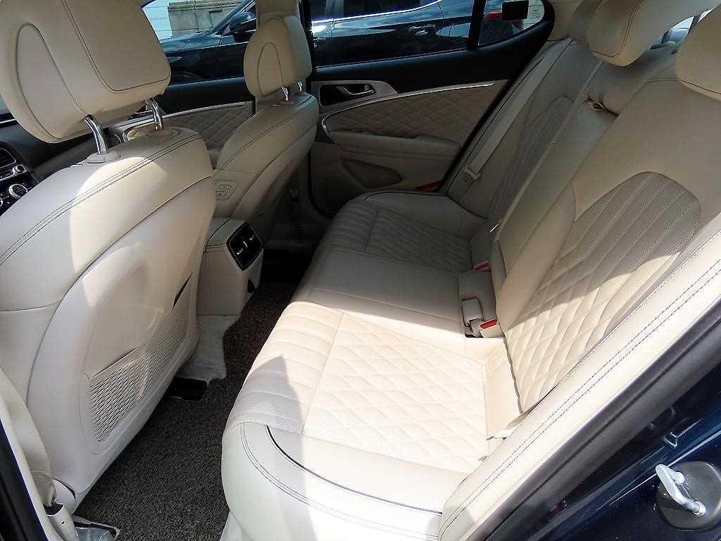 제네시스 G70 3.3T 스포츠 AWD 프레스티지 이미지 6
