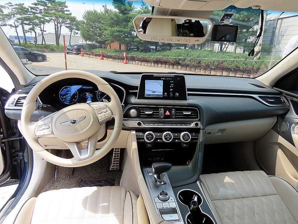 제네시스 G70 3.3T 스포츠 AWD 프레스티지 이미지 7