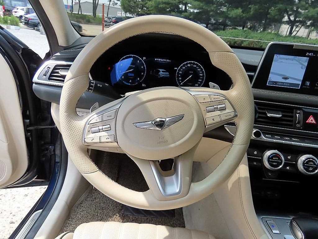 제네시스 G70 3.3T 스포츠 AWD 프레스티지 이미지 8