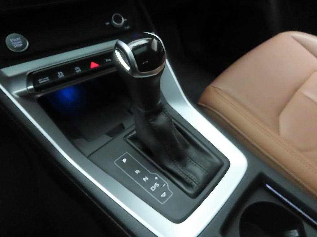 아우디 Q3 Q3 (F3) 35 TDI 프리미엄 이미지 10