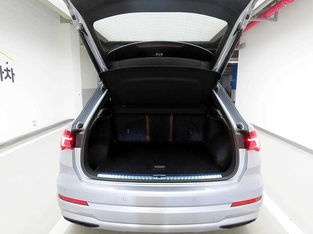 아우디 Q3 Q3 (F3) 35 TDI 프리미엄 이미지 5