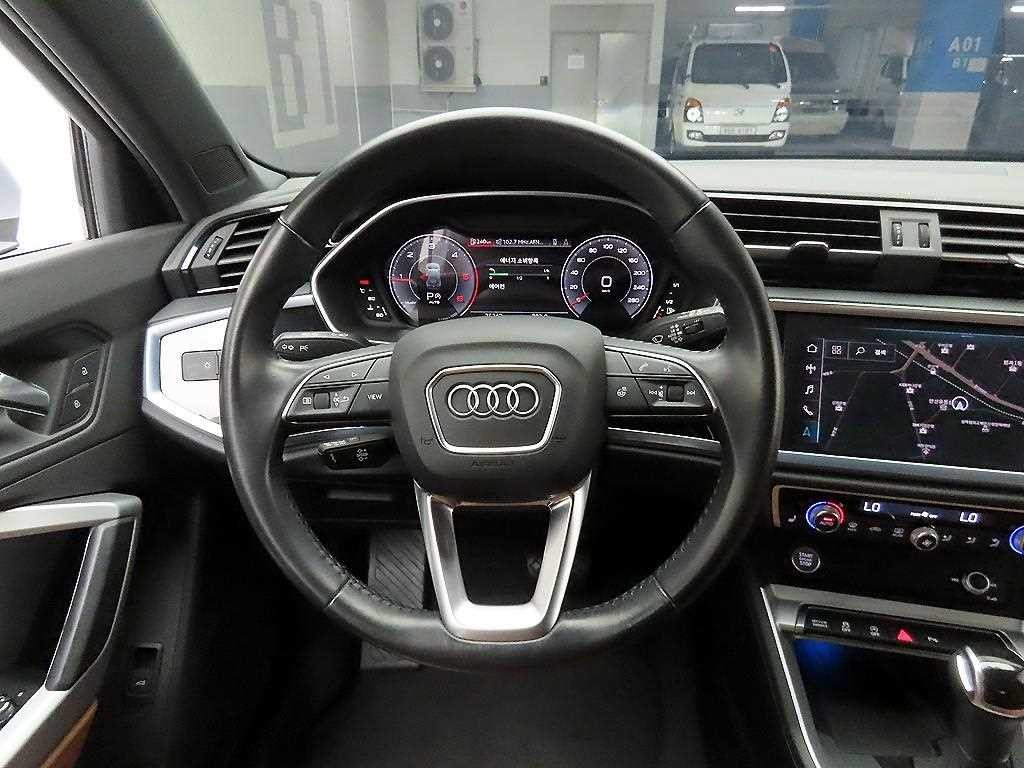 아우디 Q3 Q3 (F3) 35 TDI 프리미엄 이미지 7