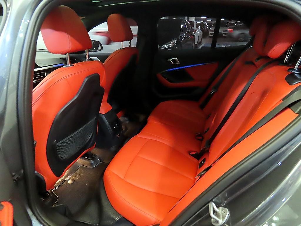 BMW 1시리즈 1시리즈 (F40) 118d M 스포츠 이미지 7