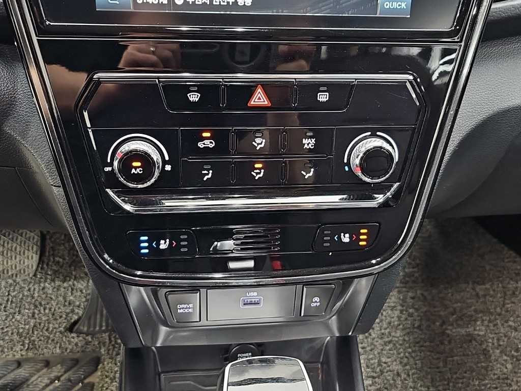 KG모빌리티(쌍용) 티볼리 베리 뉴 티볼리 2WD 가솔린 1.5 V5 이미지 10