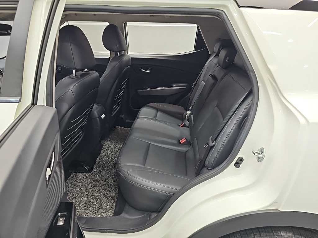 KG모빌리티(쌍용) 티볼리 베리 뉴 티볼리 2WD 가솔린 1.5 V5 이미지 12