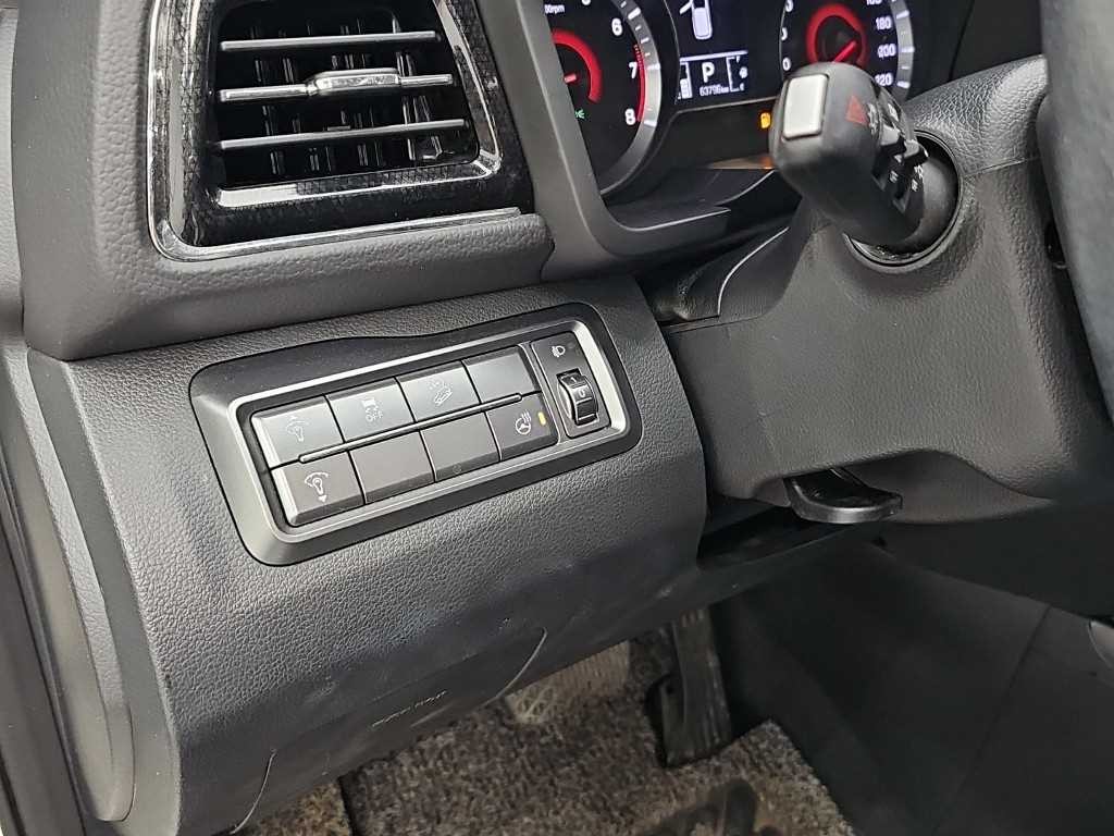 KG모빌리티(쌍용) 티볼리 베리 뉴 티볼리 2WD 가솔린 1.5 V5 이미지 16