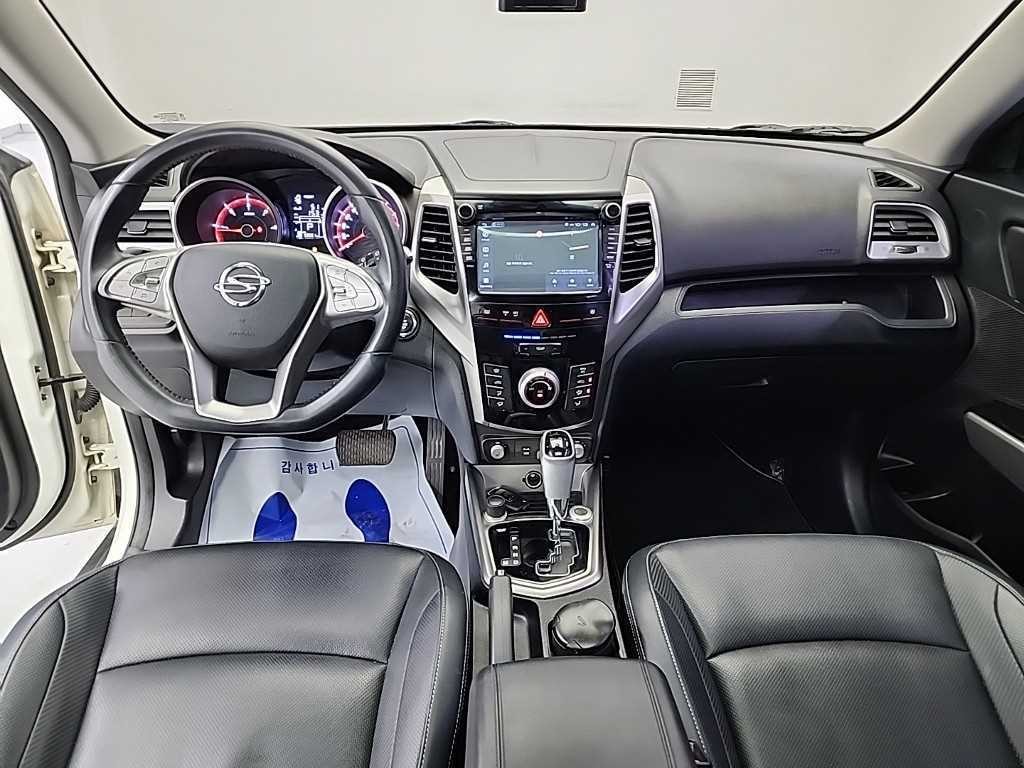 KG모빌리티(쌍용) 티볼리 디젤 2WD 1.6 LX 이미지 7