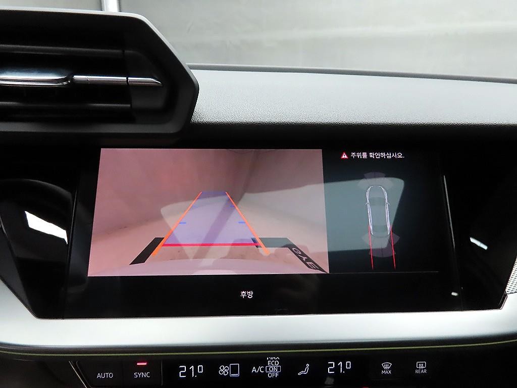 아우디 A3 A3(8Y) 40 TFSI 프리미엄 이미지 16