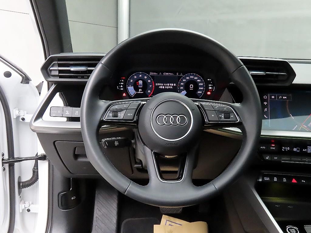 아우디 A3 A3(8Y) 40 TFSI 프리미엄 이미지 9