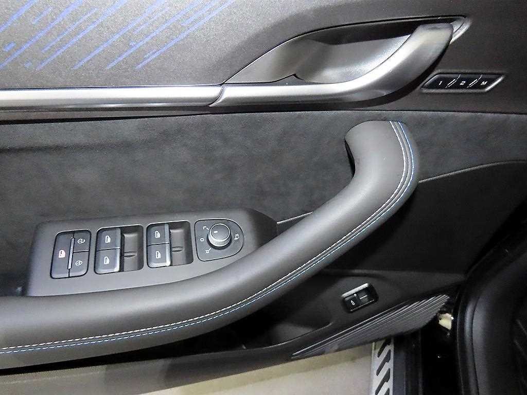 르노코리아(삼성) 그랑 콜레오스 그랑 콜레오스 E-Tech 하이브리드 1.5 에스프리 알핀 이미지 13