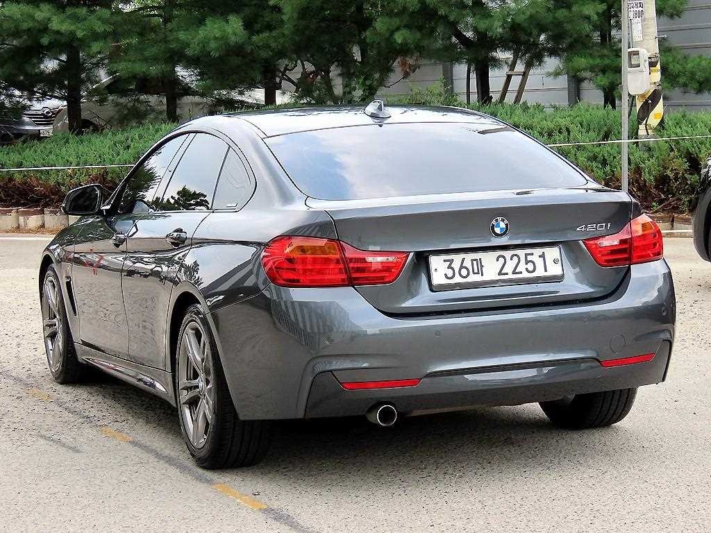 BMW 4시리즈 4시리즈 (F32) 420i 그란쿠페 M 스포츠 이미지 3