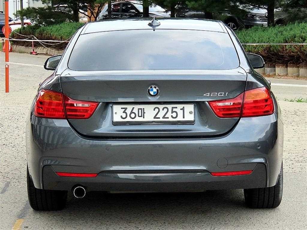 BMW 4시리즈 4시리즈 (F32) 420i 그란쿠페 M 스포츠 이미지 4