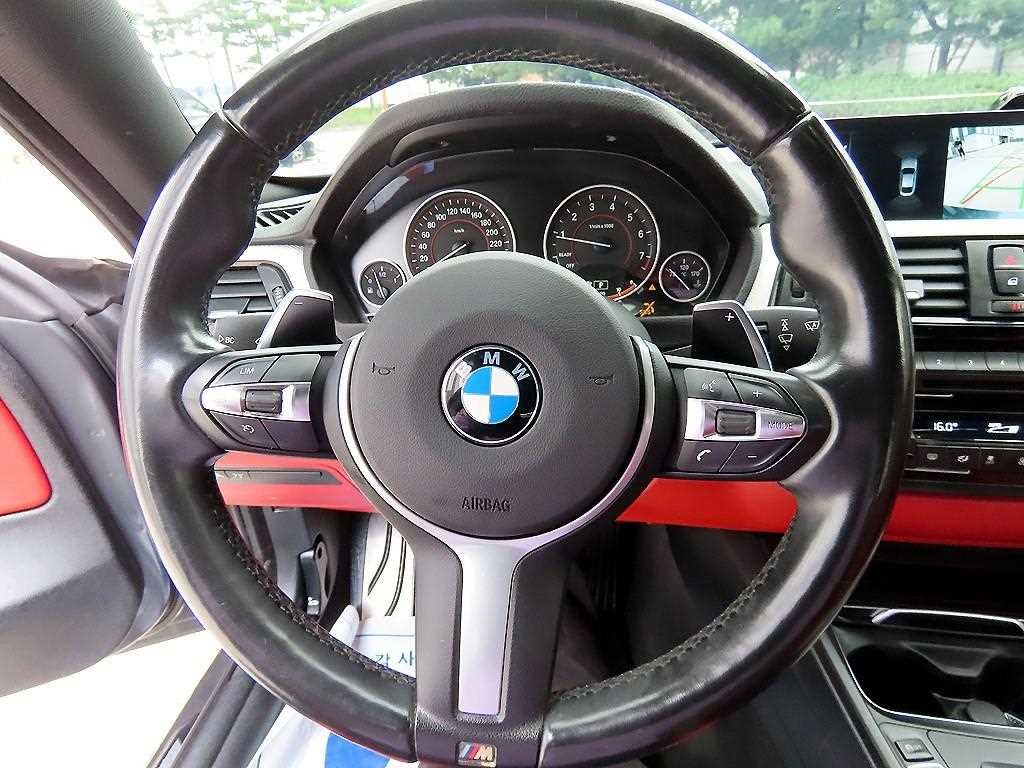 BMW 4시리즈 4시리즈 (F32) 420i 그란쿠페 M 스포츠 이미지 8