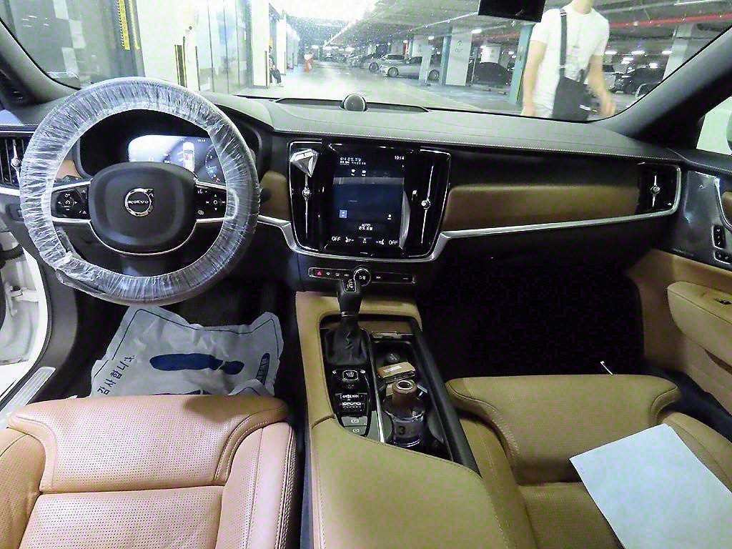 볼보 S90 T5 인스크립션 이미지 10