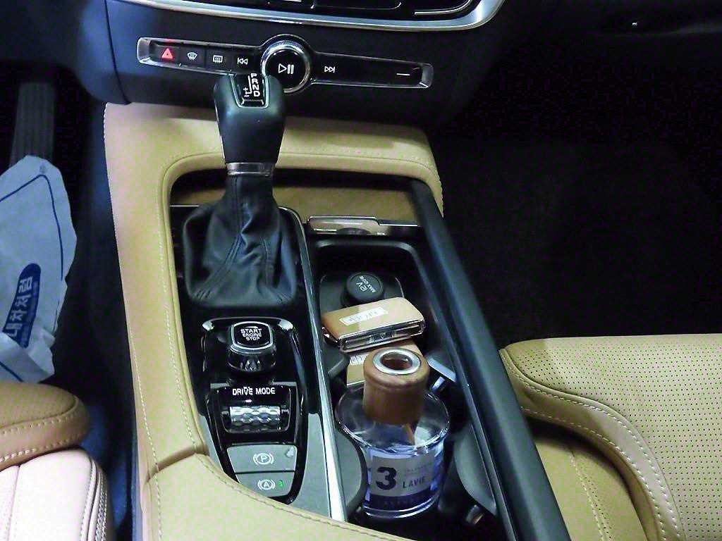 볼보 S90 T5 인스크립션 이미지 12