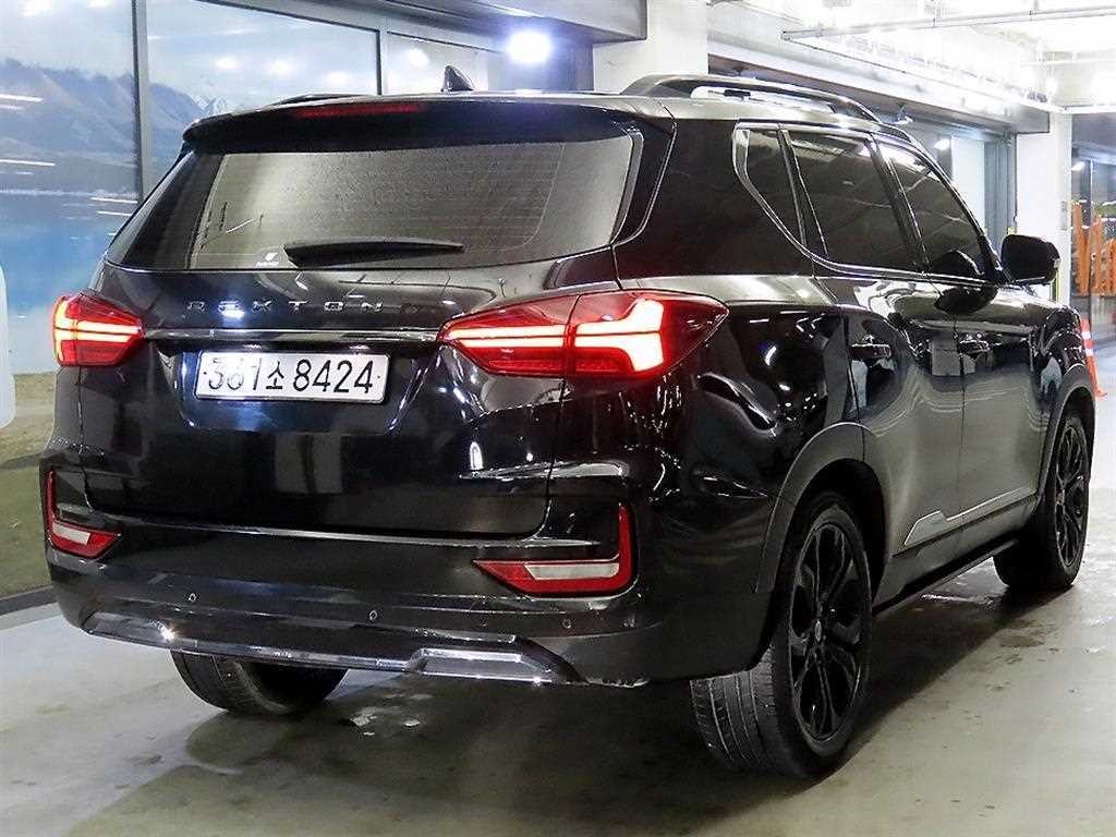 KG모빌리티(쌍용) 렉스턴 올 뉴 렉스턴 (Y450) 디젤 2.2 4WD 더 블랙 이미지 4