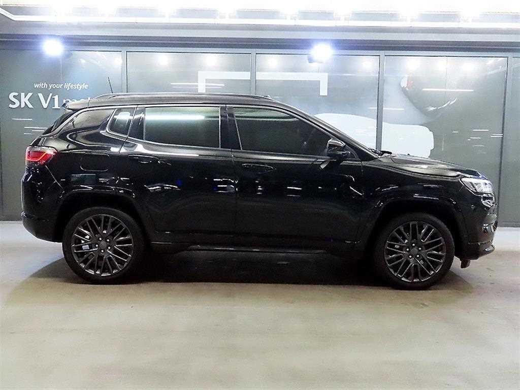 지프 컴패스 컴패스 2세대 2.4 AWD S 이미지 3