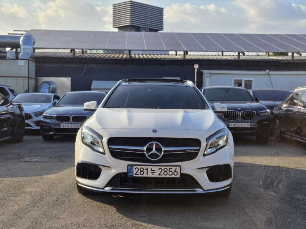 벤츠 GLA 클래스 GLA클래스 X156 GLA45 AMG 4MATIC 이미지 1