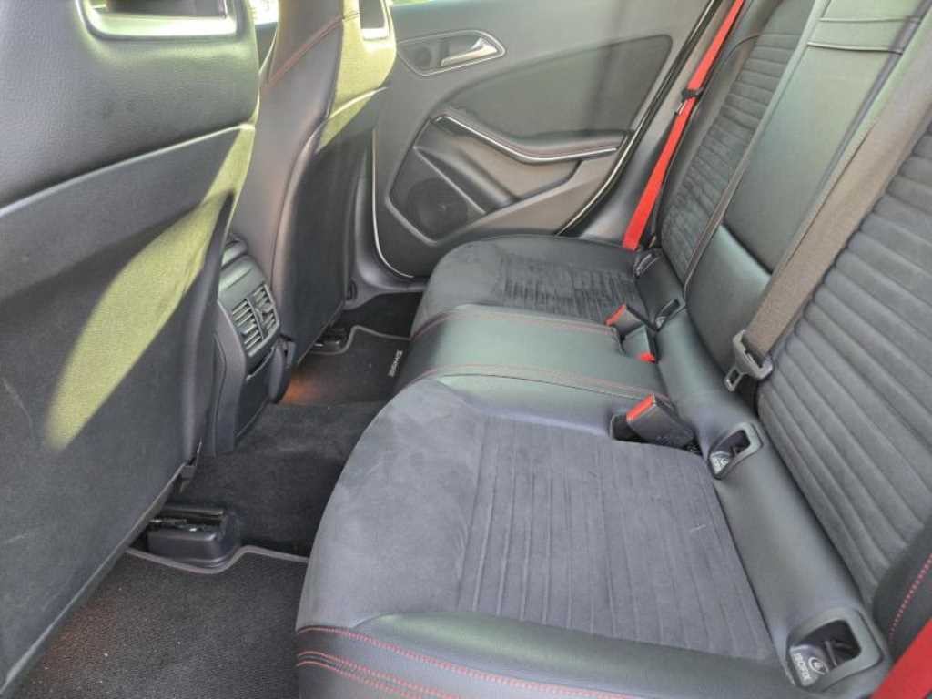 벤츠 GLA 클래스 GLA클래스 X156 GLA45 AMG 4MATIC 이미지 16