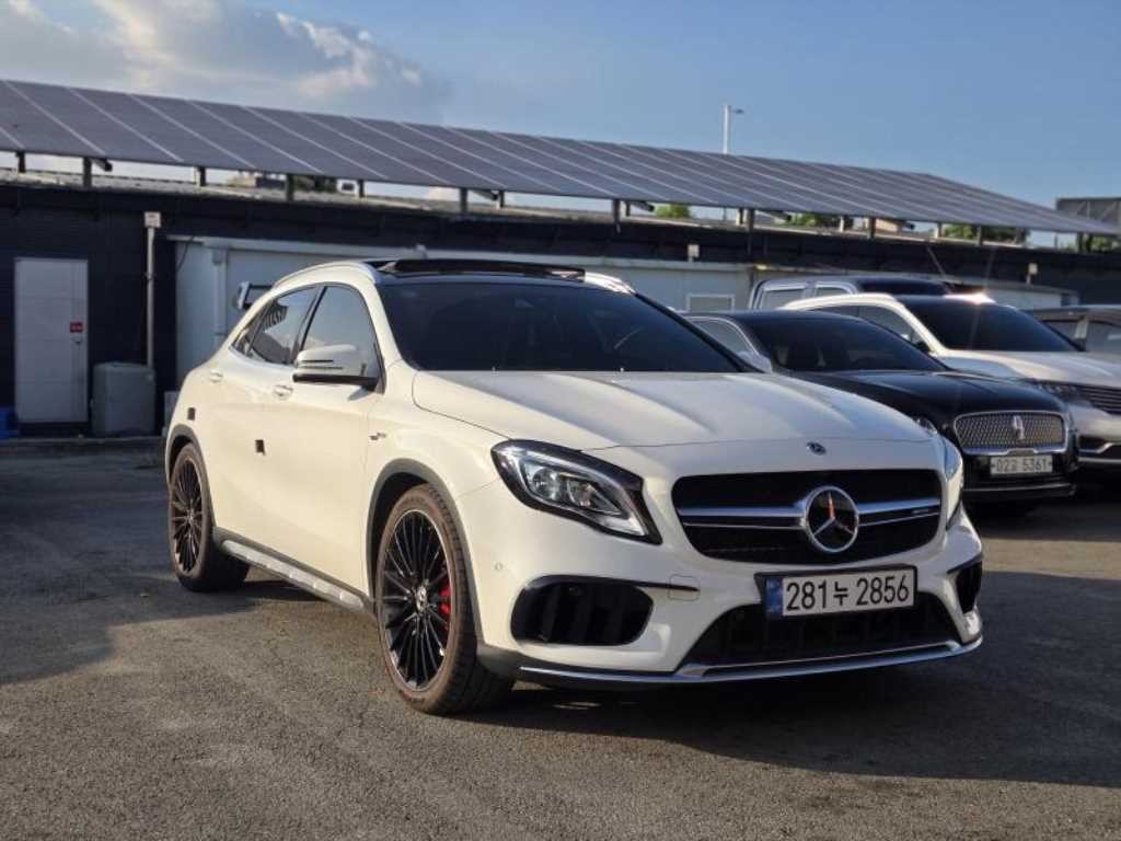 벤츠 GLA 클래스 GLA클래스 X156 GLA45 AMG 4MATIC 이미지 2