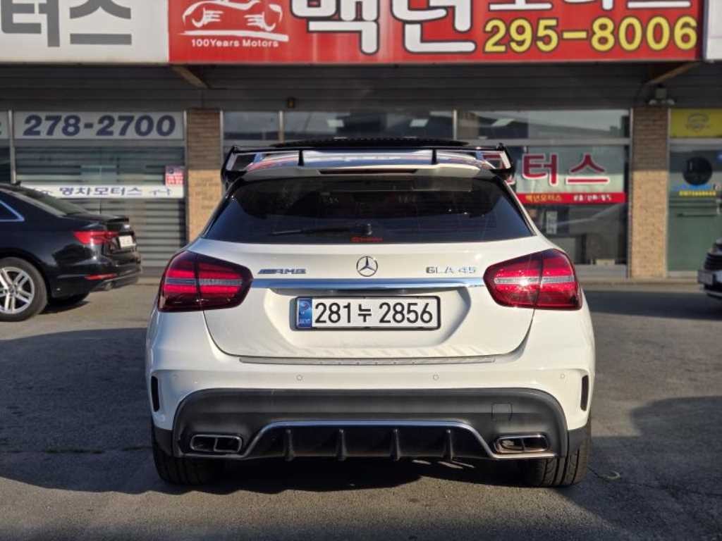 벤츠 GLA 클래스 GLA클래스 X156 GLA45 AMG 4MATIC 이미지 5