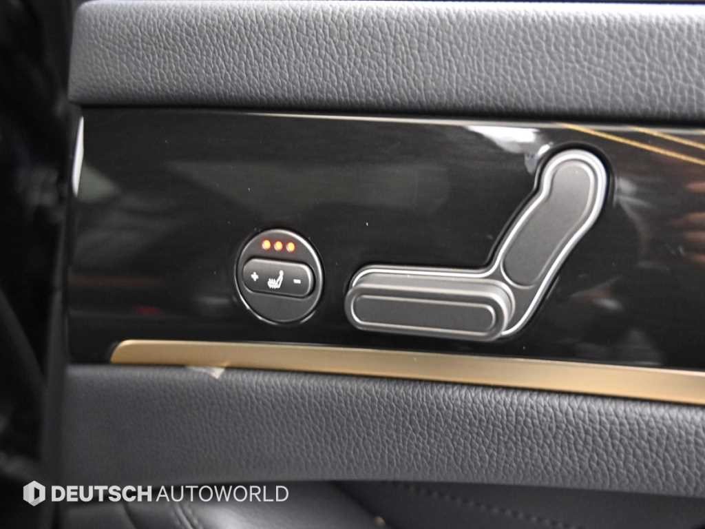 KG모빌리티(쌍용) 체어맨 뉴체어맨W 가솔린 4WD CW700 4TRONIC VIP 이미지 16