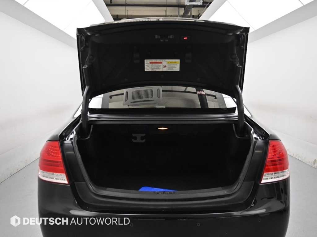 KG모빌리티(쌍용) 체어맨 뉴체어맨W 가솔린 4WD CW700 4TRONIC VIP 이미지 19