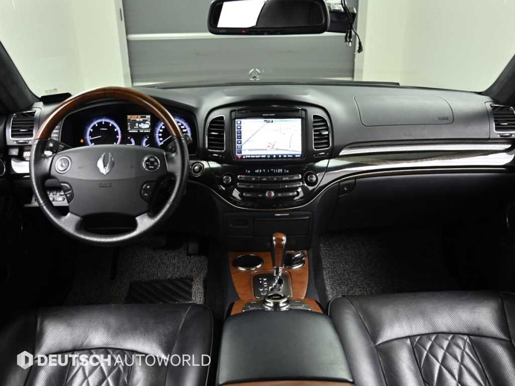 KG모빌리티(쌍용) 체어맨 뉴체어맨W 가솔린 4WD CW700 4TRONIC VIP 이미지 7