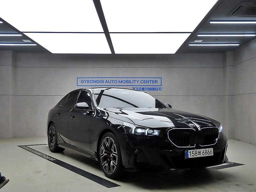BMW 5시리즈 5시리즈 (G60) 530i xDrive M 스포츠 프로 스페셜 에디션 이미지 1