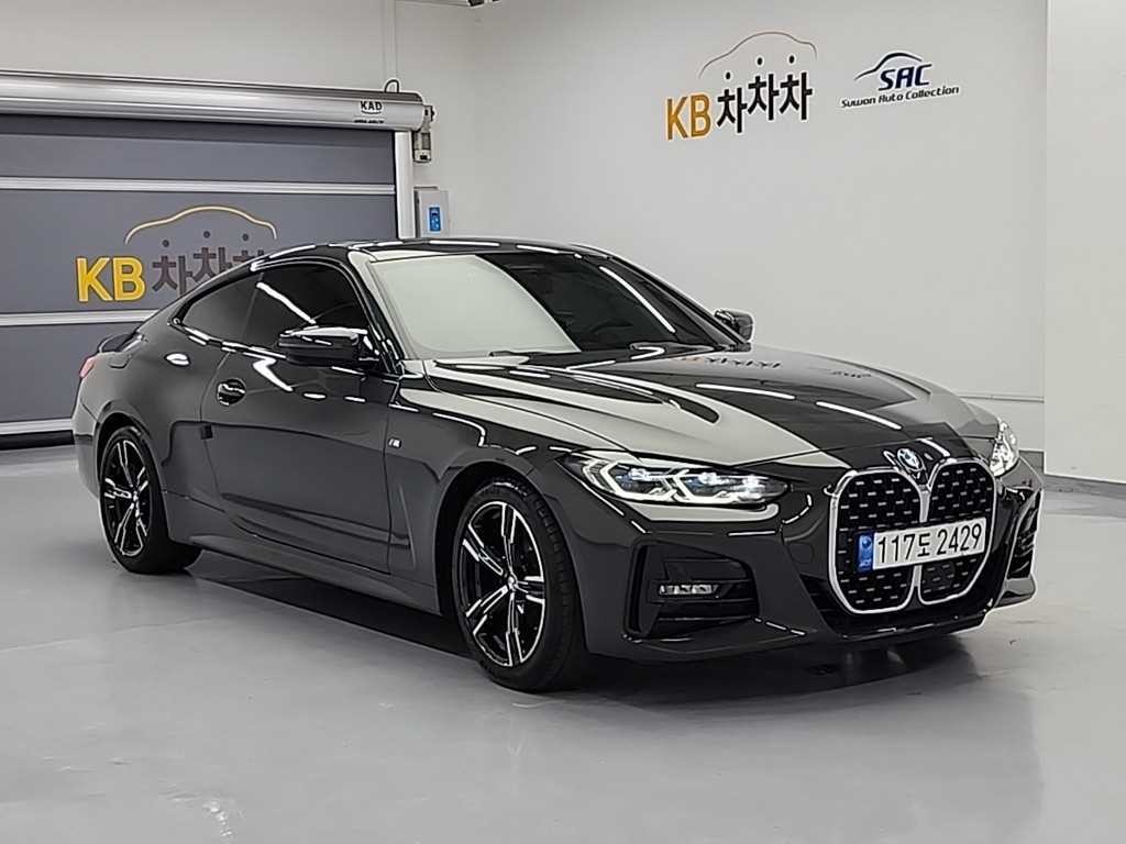 BMW 4시리즈 4시리즈 (G22) 420i 쿠페 M 스포츠 이미지 4