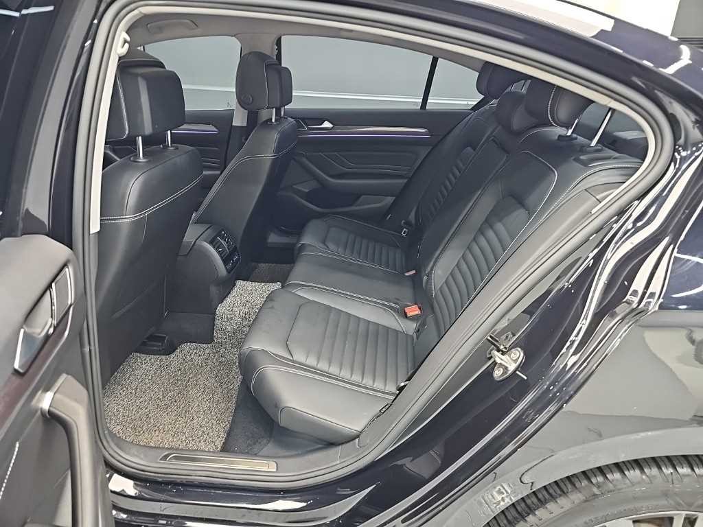 폭스바겐 파사트 파사트GT(B8) 2.0 TDI 4모션 프레스티지 이미지 12
