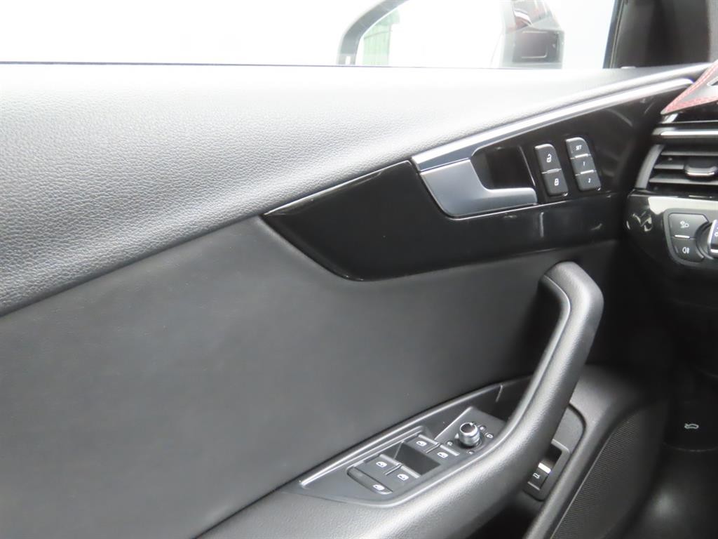 아우디 A4 A4 (B9) 40 TFSI 프리미엄 이미지 13