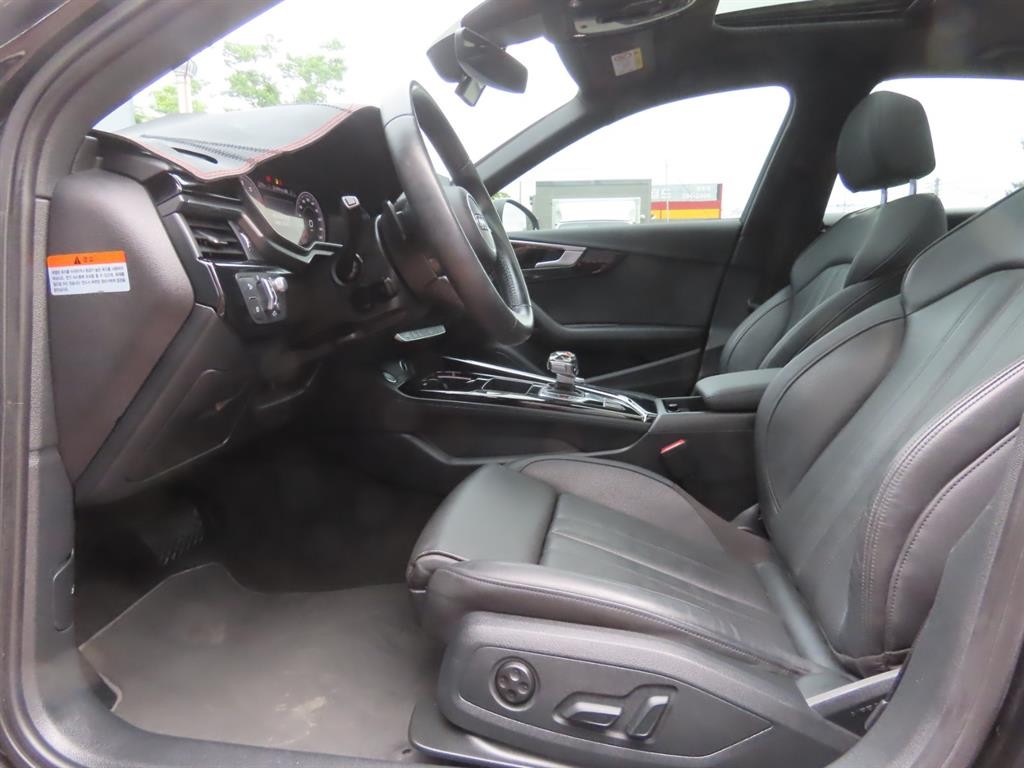 아우디 A4 A4 (B9) 40 TFSI 프리미엄 이미지 15