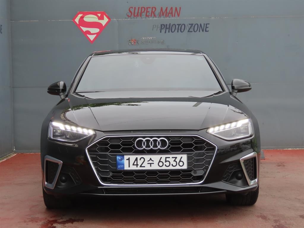 아우디 A4 A4 (B9) 40 TFSI 프리미엄 이미지 2