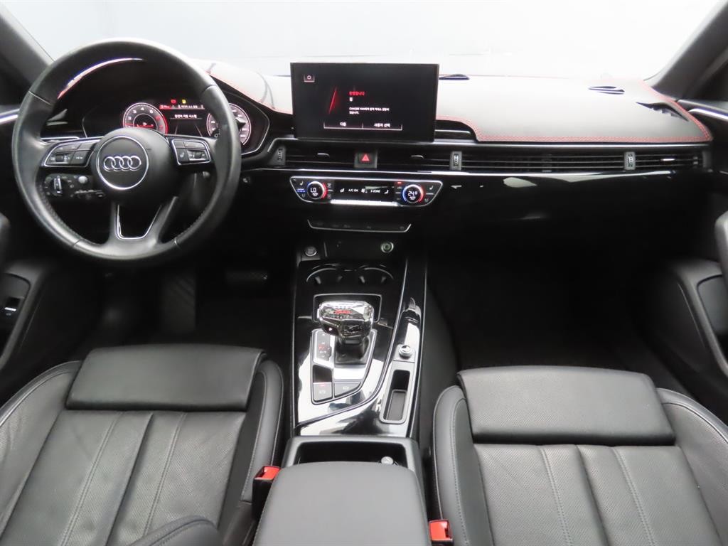 아우디 A4 A4 (B9) 40 TFSI 프리미엄 이미지 8