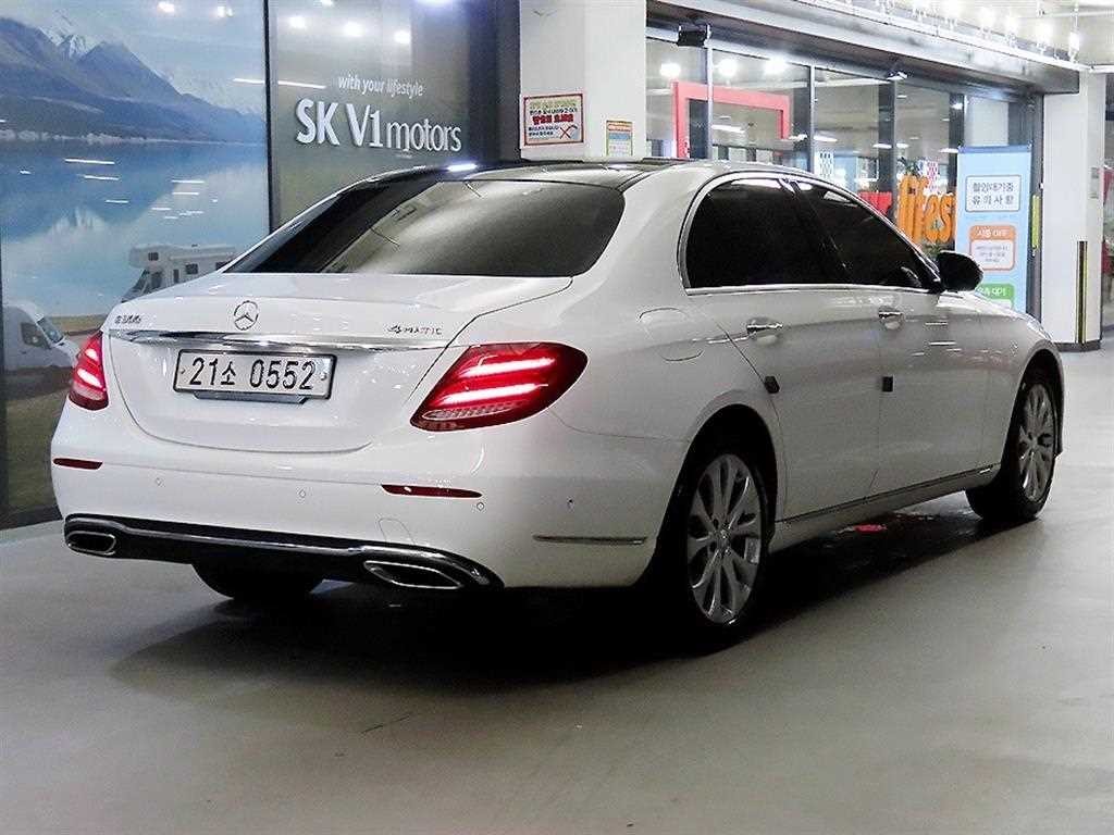 벤츠 E 클래스 E-클래스 W213 E300 아방가르드 이미지 5