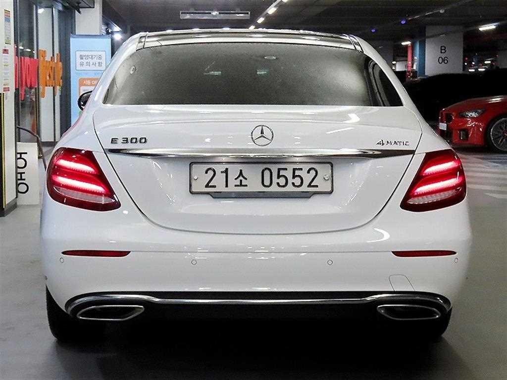 벤츠 E 클래스 E-클래스 W213 E300 아방가르드 이미지 6
