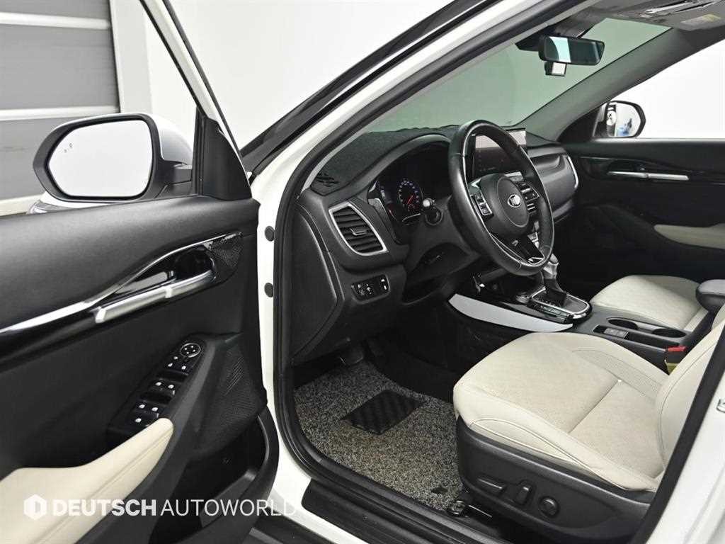 기아 셀토스 가솔린 1.6 터보 4WD 그래비티 이미지 11