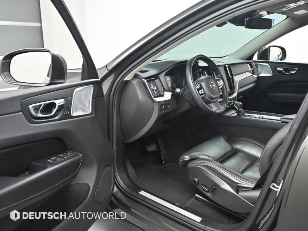 볼보 XC60 XC60(2세대) T6 AWD 인스크립션 이미지 11