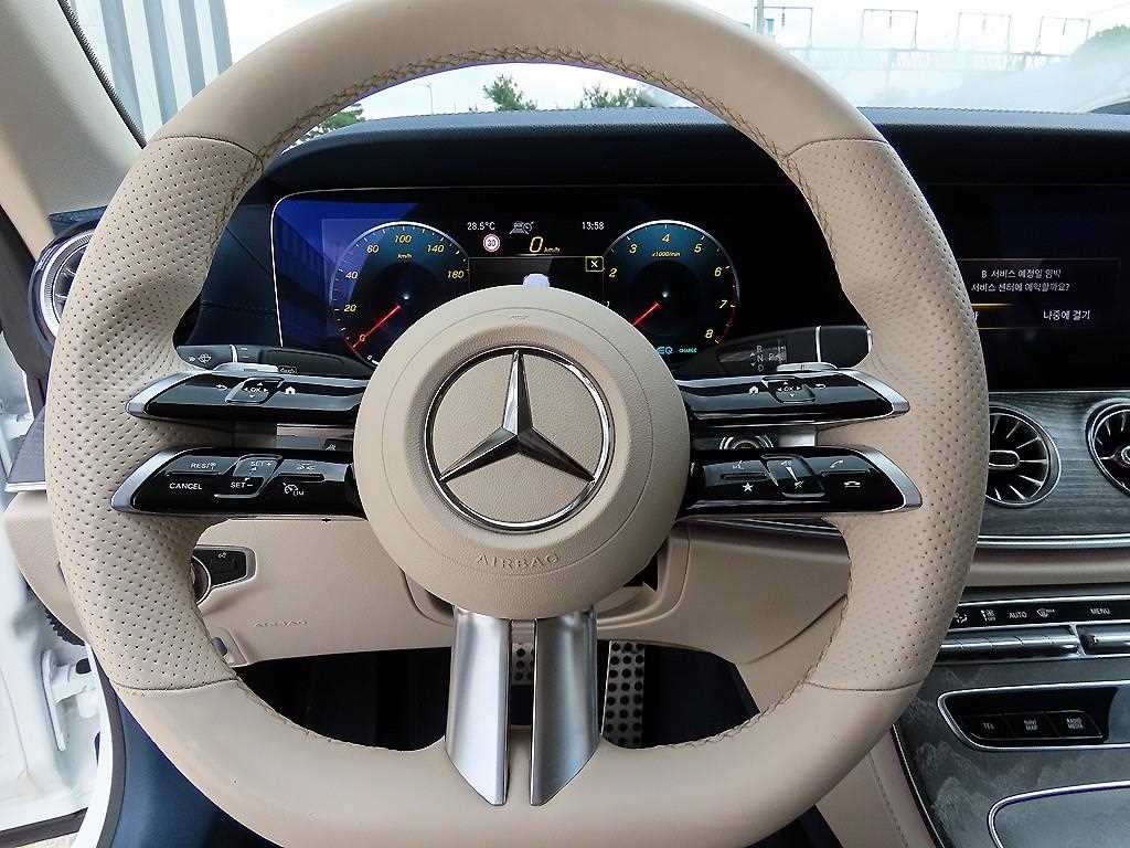 벤츠 E 클래스 E-클래스 W213 E450 4MATIC 카브리올레 이미지 12