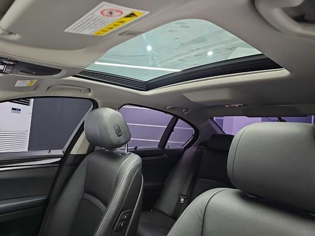 BMW 5시리즈 5시리즈 (F10) 528i 럭셔리 이미지 15