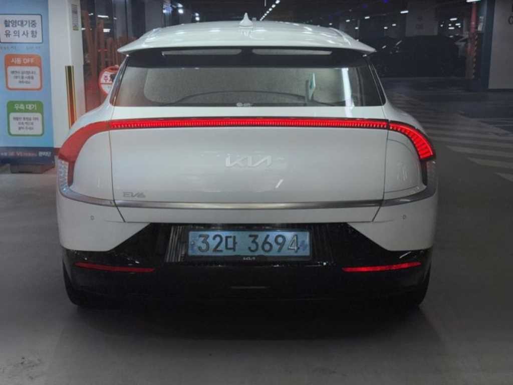 기아 EV6 스탠다드 어스 이미지 5
