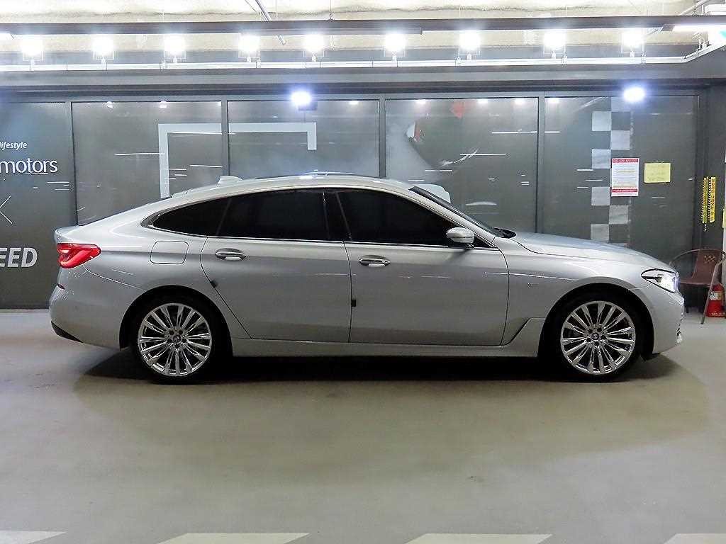 BMW 그란투리스모 6시리즈 GT (G32) 640I XDRIVE 럭셔리 이미지 3