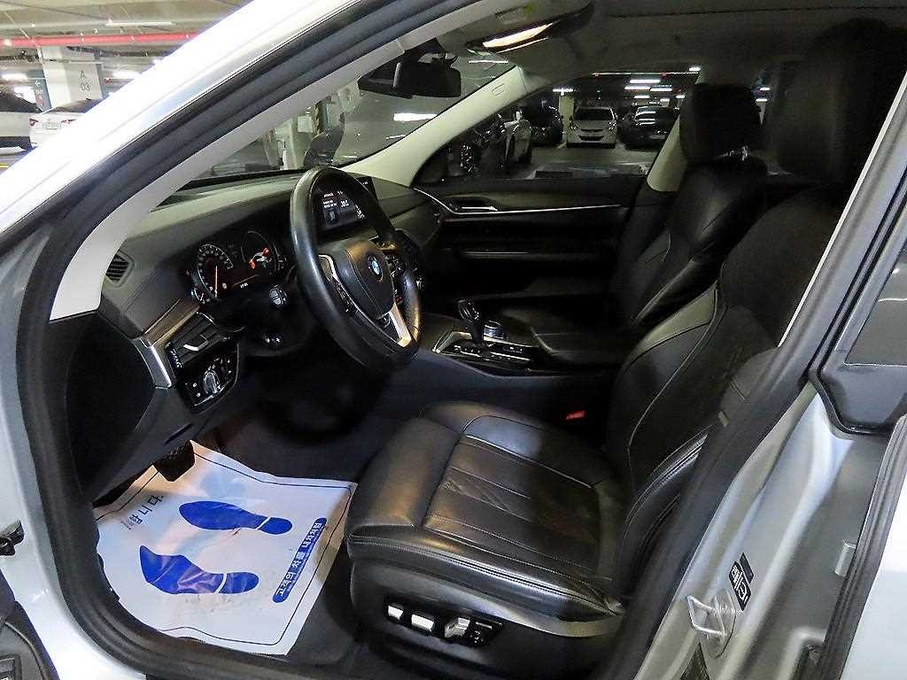 BMW 그란투리스모 6시리즈 GT (G32) 640I XDRIVE 럭셔리 이미지 6