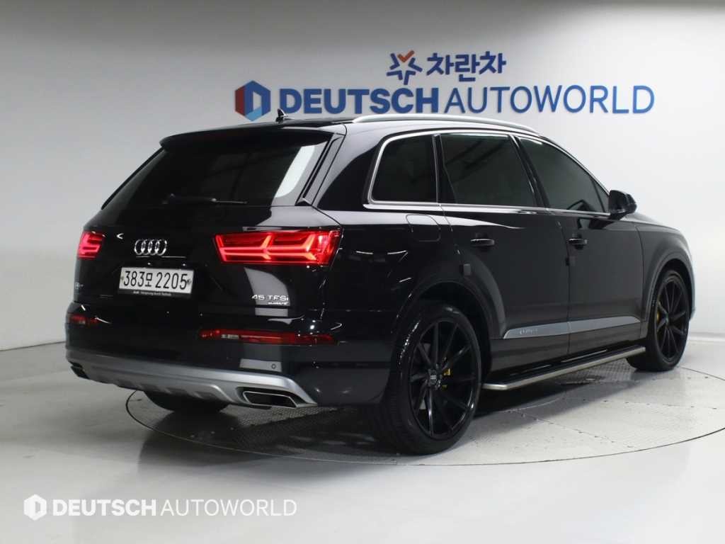 아우디 Q7 Q7 (4M) 45 TFSI 콰트로 이미지 2