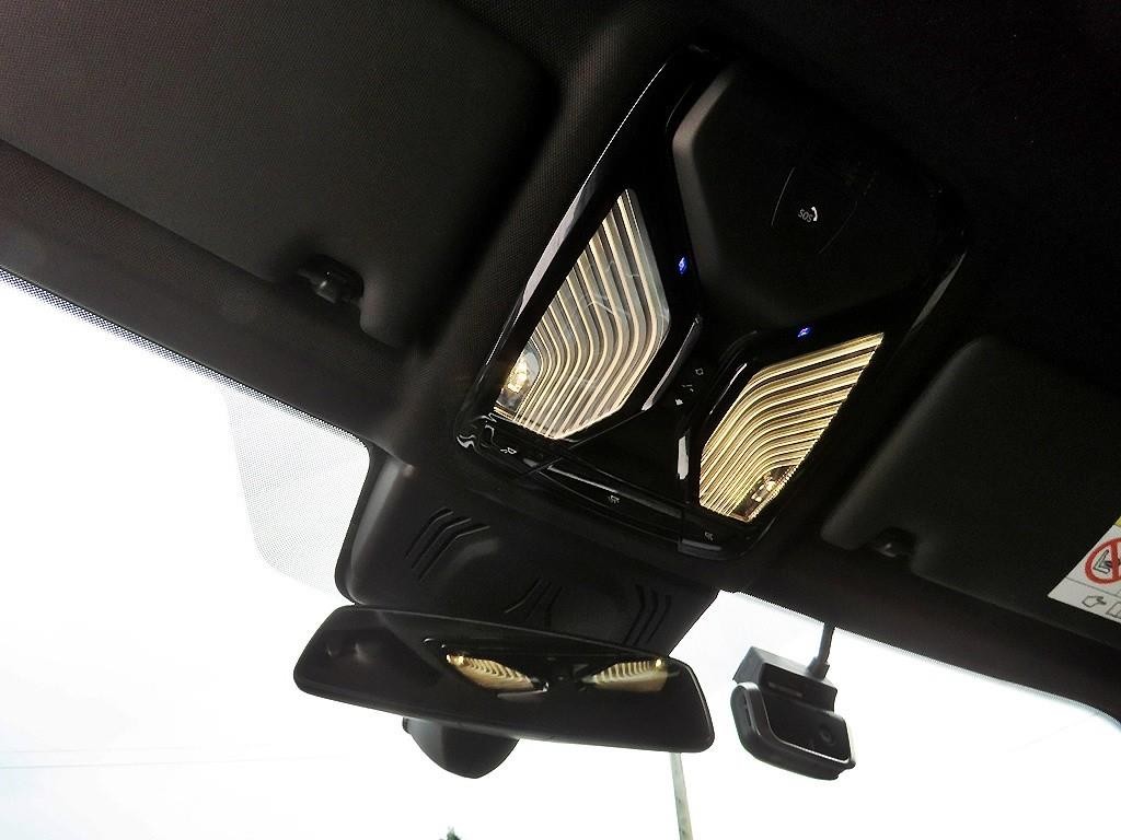 BMW 3시리즈 3시리즈 (G20) 320i M 스포츠 이미지 16
