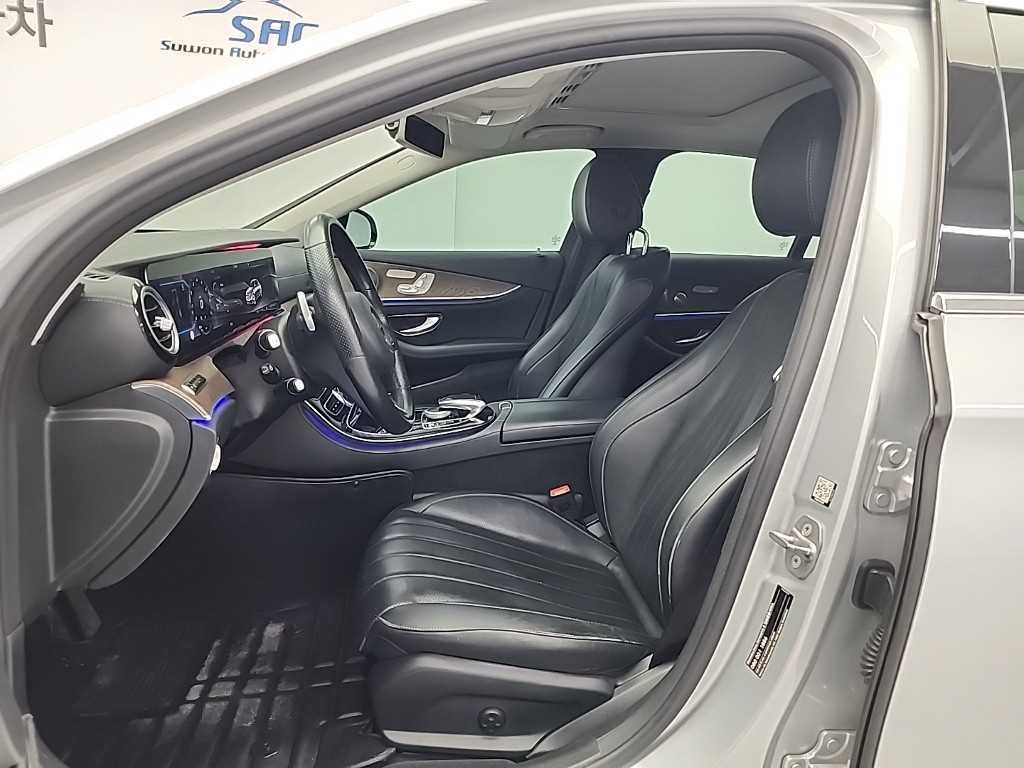 벤츠 E 클래스 E-클래스 W213 E300 4MATIC 익스클루시브 이미지 11