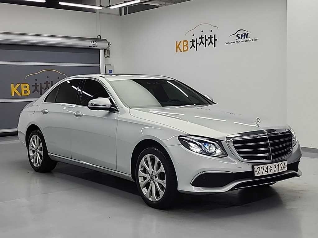 벤츠 E 클래스 E-클래스 W213 E300 4MATIC 익스클루시브 이미지 4