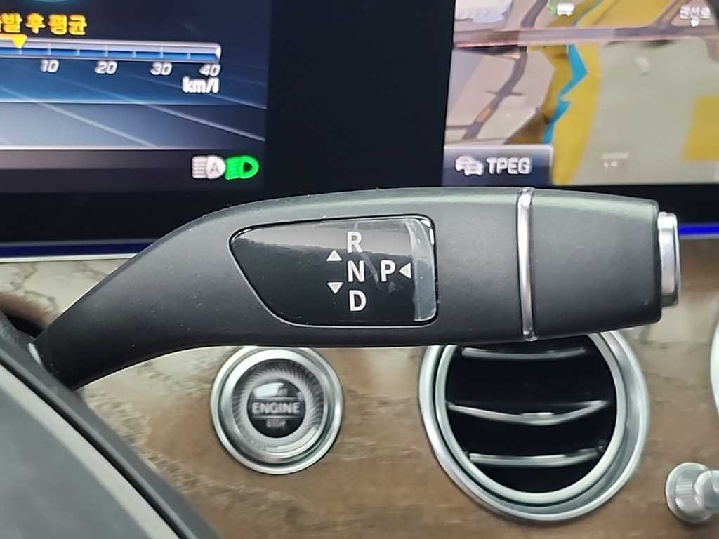 벤츠 E 클래스 E-클래스 W213 E300 4MATIC 익스클루시브 이미지 8