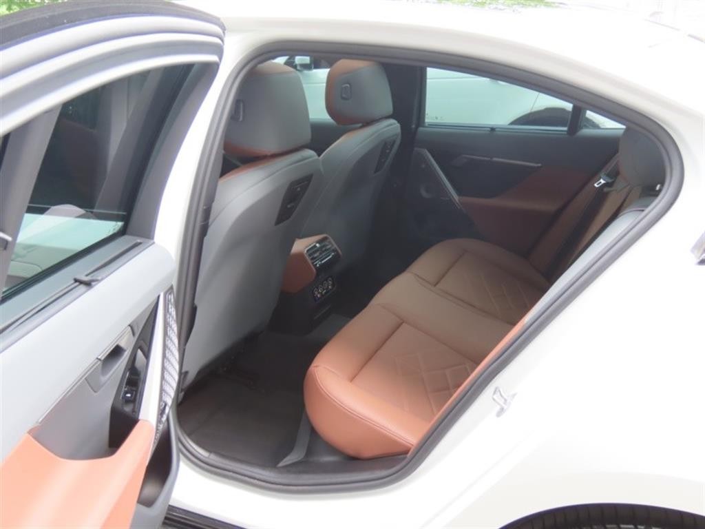 BMW 5시리즈 5시리즈 (G60) 530i xDrive M 스포츠 프로 스페셜 에디션 이미지 14